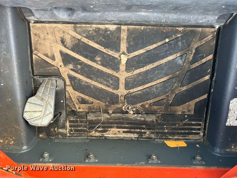 image for item NB9328 2021 Kubota SSV75 skid steer loader