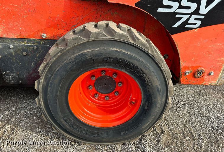 image for item NB9328 2021 Kubota SSV75 skid steer loader