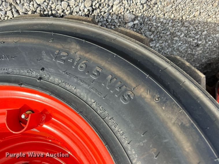 image for item NB9328 2021 Kubota SSV75 skid steer loader