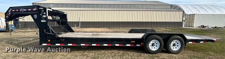 image for item NB9329 2018 PJ Trailers tilt deck equipment trailer