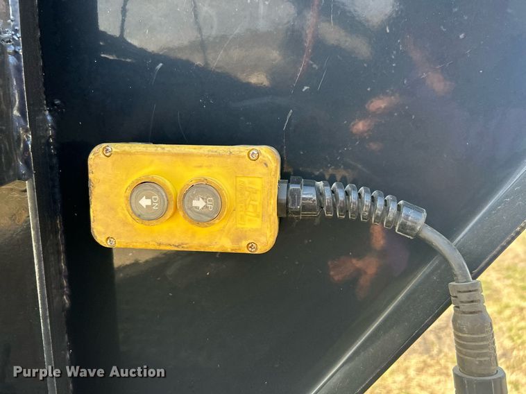 image for item NB9329 2018 PJ Trailers tilt deck equipment trailer