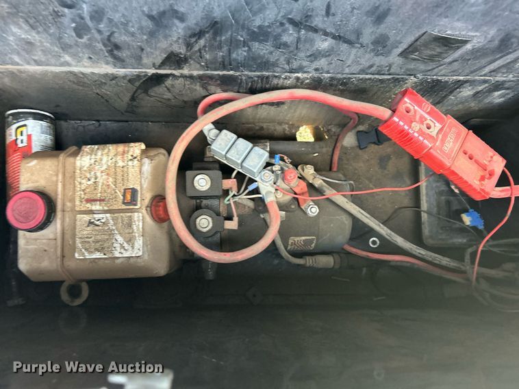 image for item NB9329 2018 PJ Trailers tilt deck equipment trailer