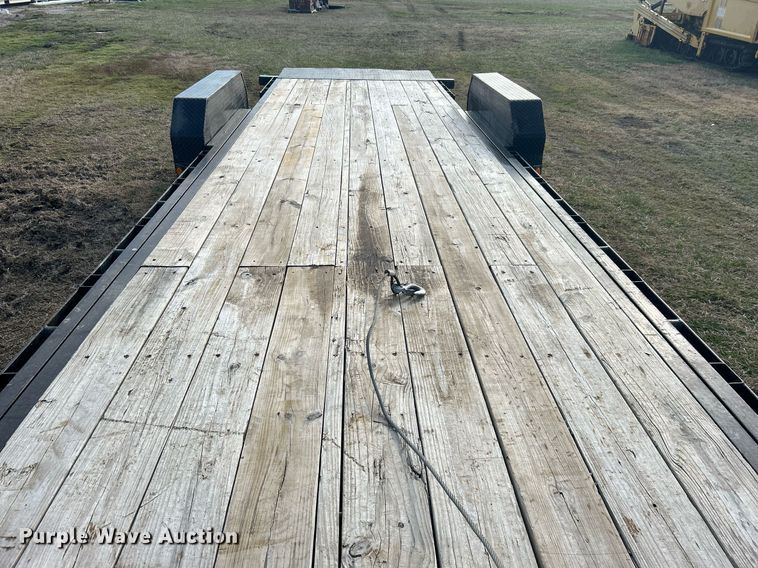 image for item NB9329 2018 PJ Trailers tilt deck equipment trailer