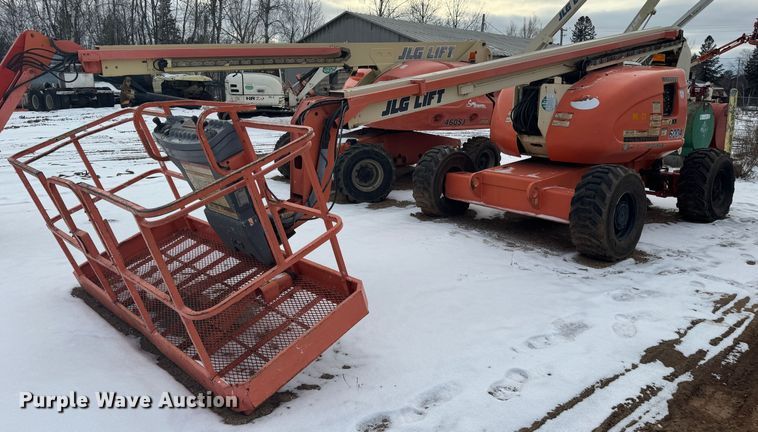 image for item NB9511 2001 JLG 600A boom lift