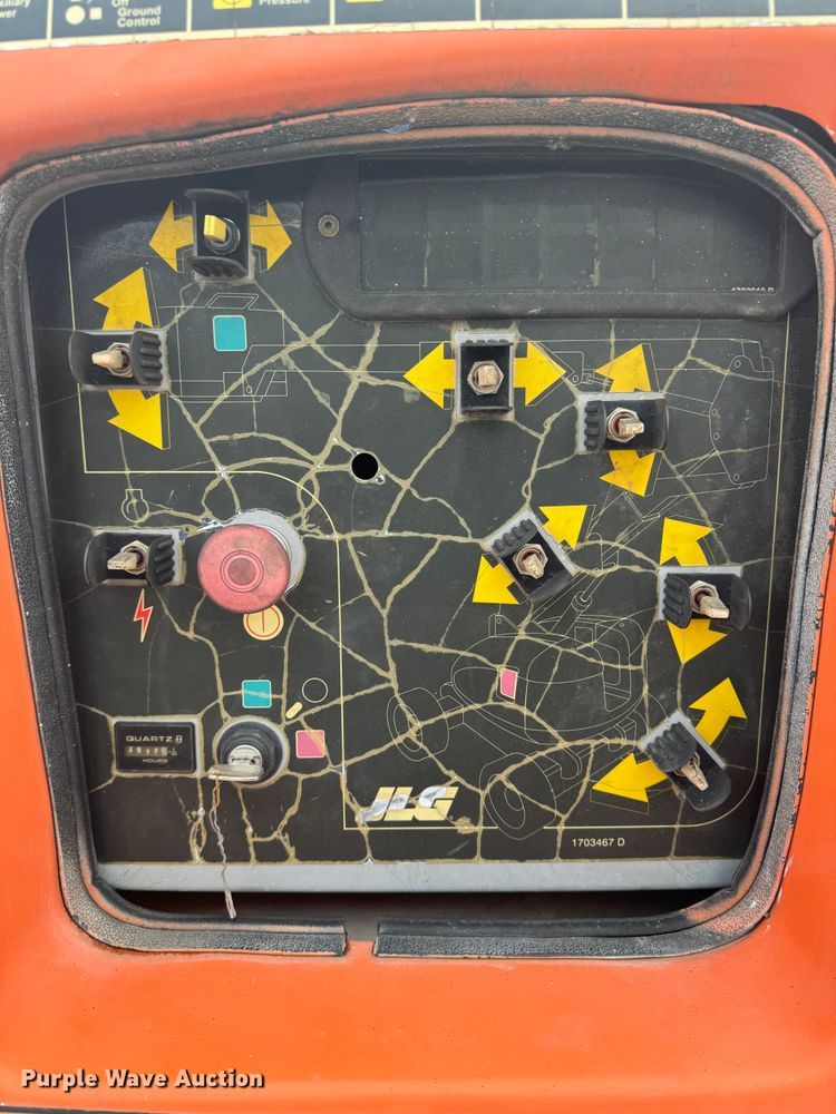 image for item NB9511 2001 JLG 600A boom lift