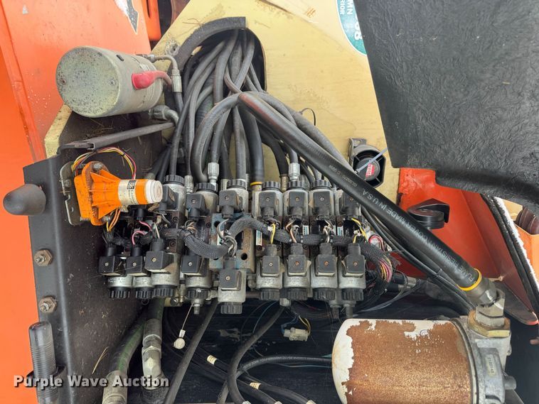 image for item NB9511 2001 JLG 600A boom lift