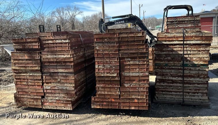 image for item NF9282 Concrete forms: