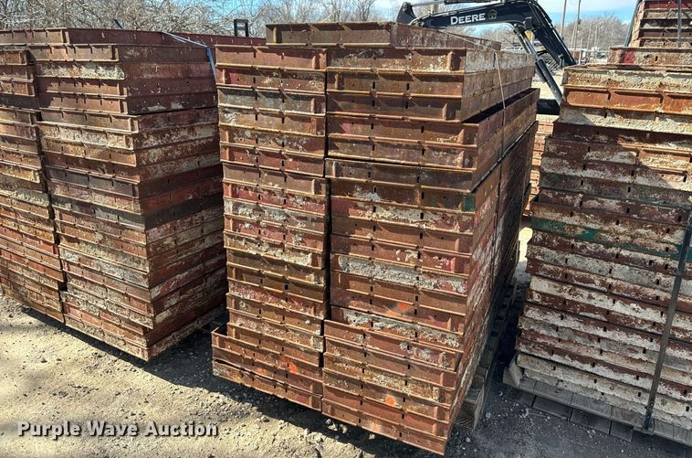 image for item NF9282 Concrete forms: