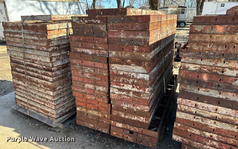 image for item NF9282 Concrete forms: