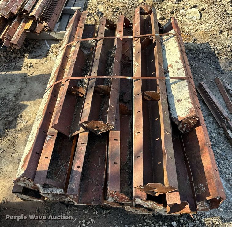 image for item NF9282 Concrete forms: