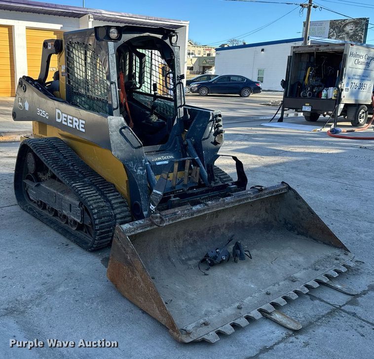 image for item NF9293 2019 John Deere 325G tracked skid steer loader