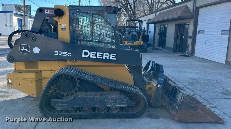image for item NF9293 2019 John Deere 325G tracked skid steer loader