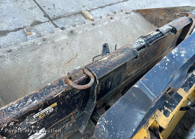 image for item NF9293 2019 John Deere 325G tracked skid steer loader