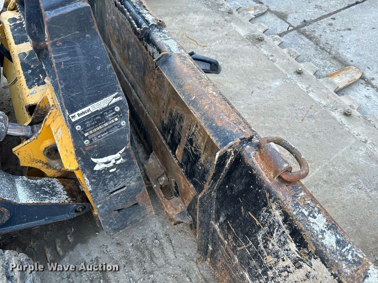 image for item NF9293 2019 John Deere 325G tracked skid steer loader