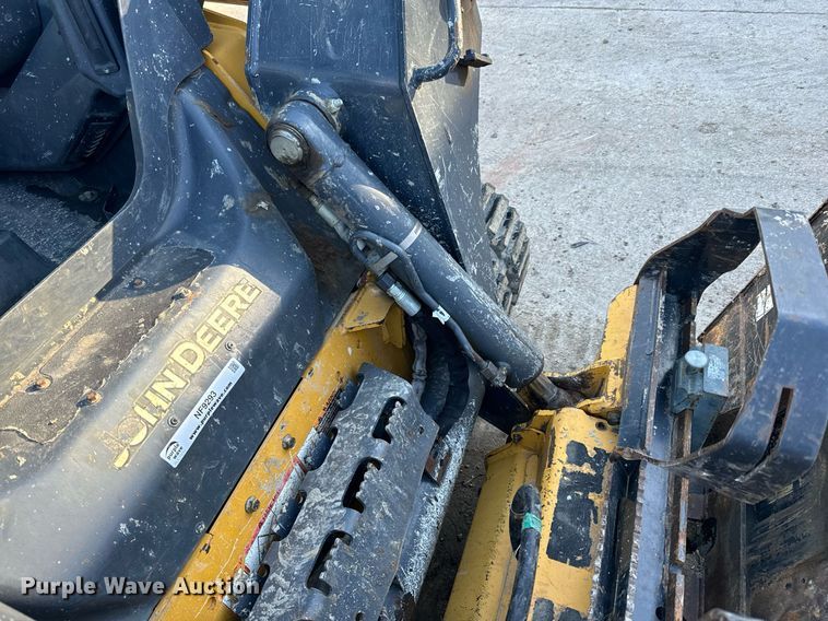 image for item NF9293 2019 John Deere 325G tracked skid steer loader