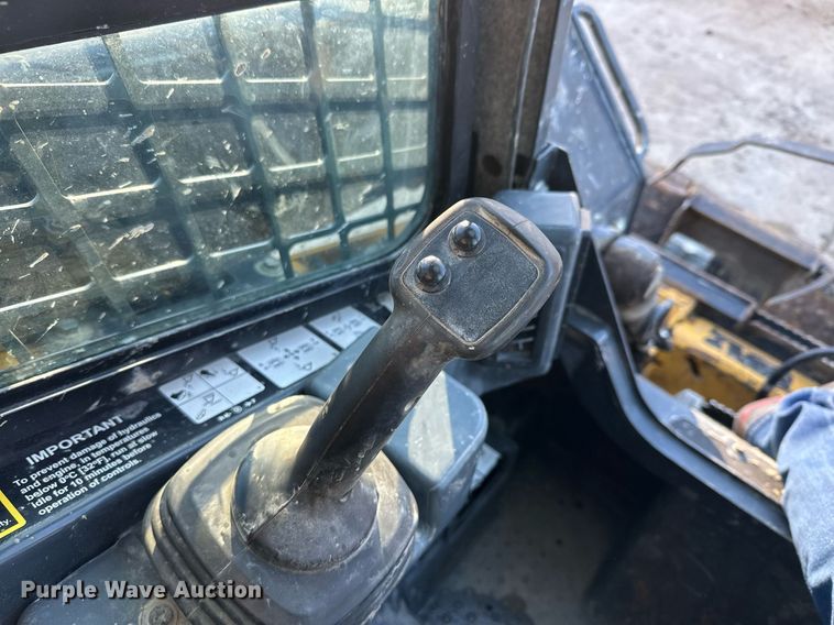 image for item NF9293 2019 John Deere 325G tracked skid steer loader