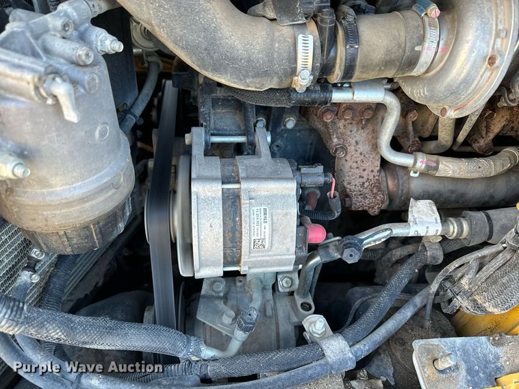 image for item NF9293 2019 John Deere 325G tracked skid steer loader