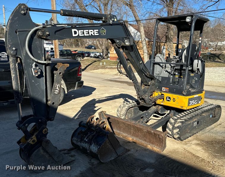 image for item NF9294 2020 John Deere  35G mini excavator