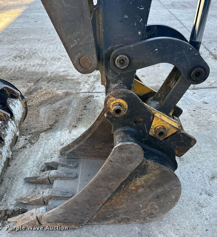 image for item NF9294 2020 John Deere  35G mini excavator