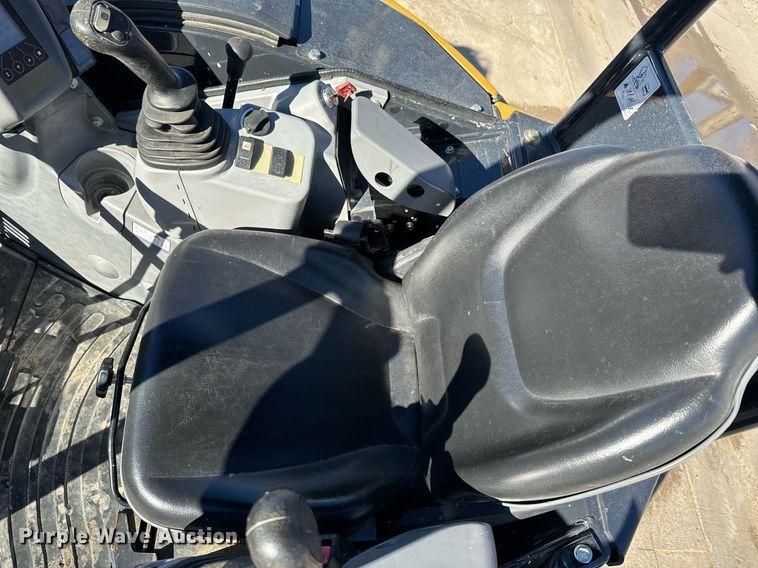 image for item NF9294 2020 John Deere  35G mini excavator