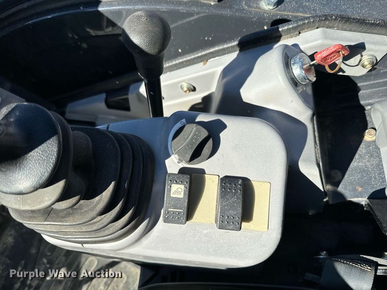 image for item NF9294 2020 John Deere  35G mini excavator