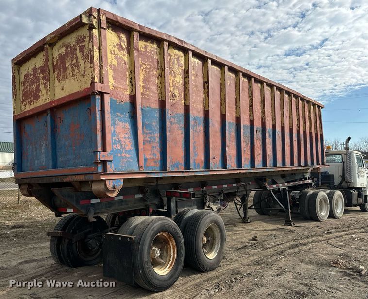 image for item NF9340 1993 Clement roll-off container trailer