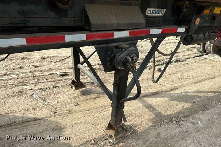 image for item NF9340 1993 Clement roll-off container trailer