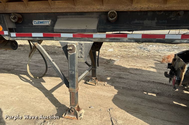 image for item NF9340 1993 Clement roll-off container trailer