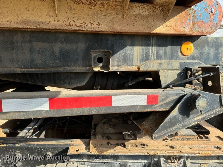 image for item NF9340 1993 Clement roll-off container trailer