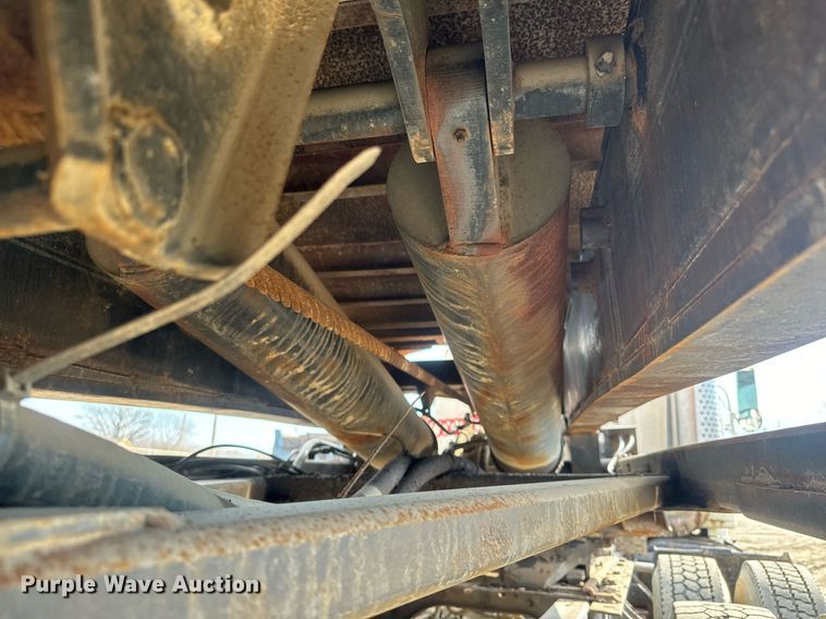 image for item NF9340 1993 Clement roll-off container trailer