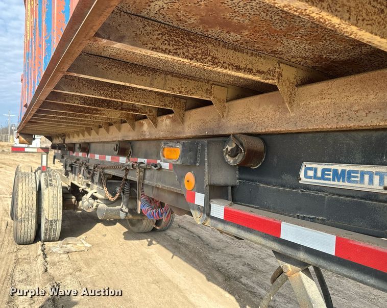 image for item NF9340 1993 Clement roll-off container trailer