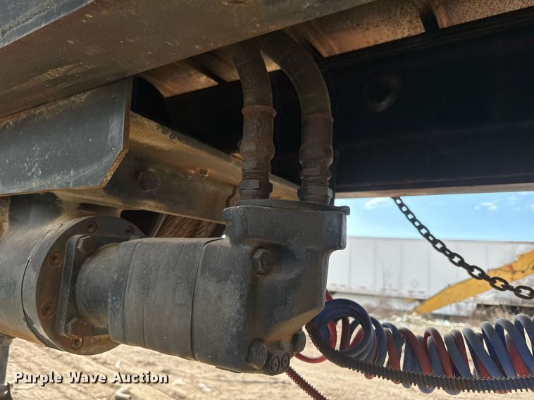 image for item NF9340 1993 Clement roll-off container trailer