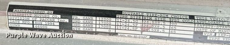 image for item NF9341 1995 Peterbilt  377 semi truck