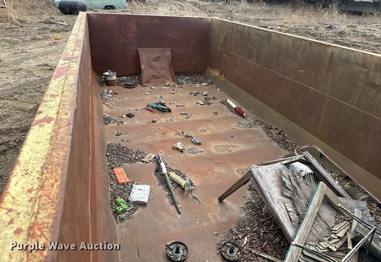 image for item NF9342 Roll-off dumpster