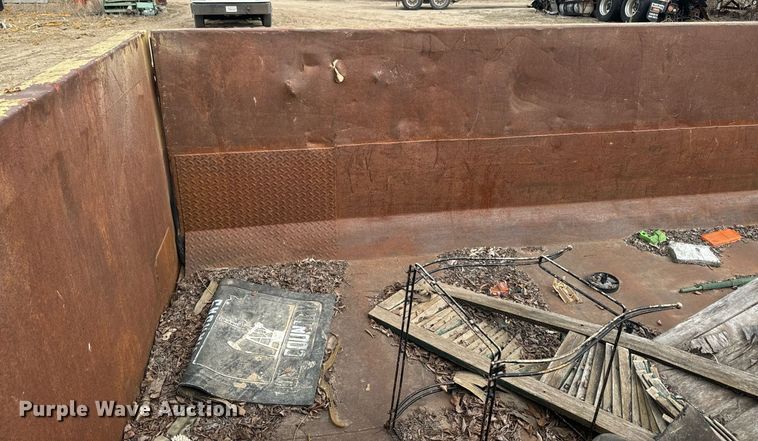 image for item NF9342 Roll-off dumpster