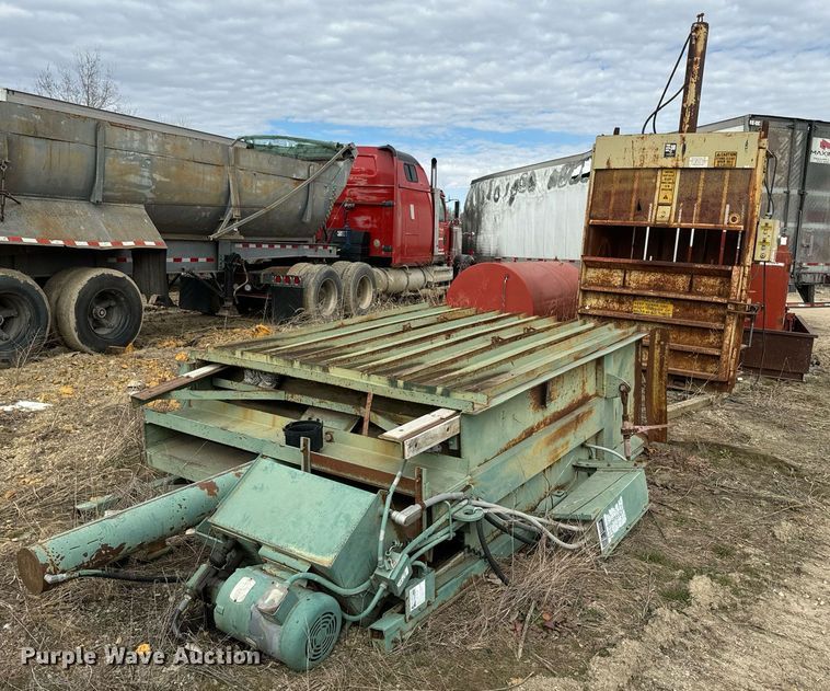 image for item NF9344 (2) cardboard balers