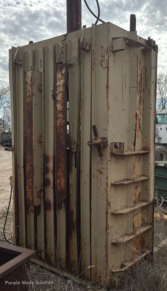 image for item NF9344 (2) cardboard balers