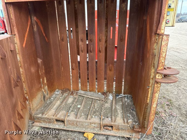 image for item NF9344 (2) cardboard balers