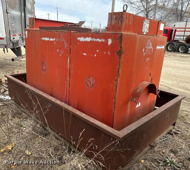 image for item NF9345 1992 Tri State fuel tank