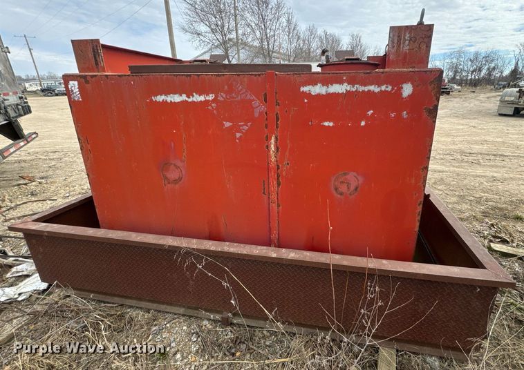 image for item NF9345 1992 Tri State fuel tank