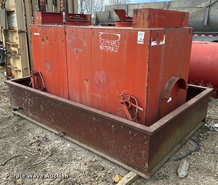 image for item NF9345 1992 Tri State fuel tank