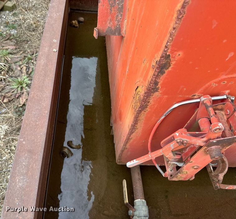 image for item NF9345 1992 Tri State fuel tank