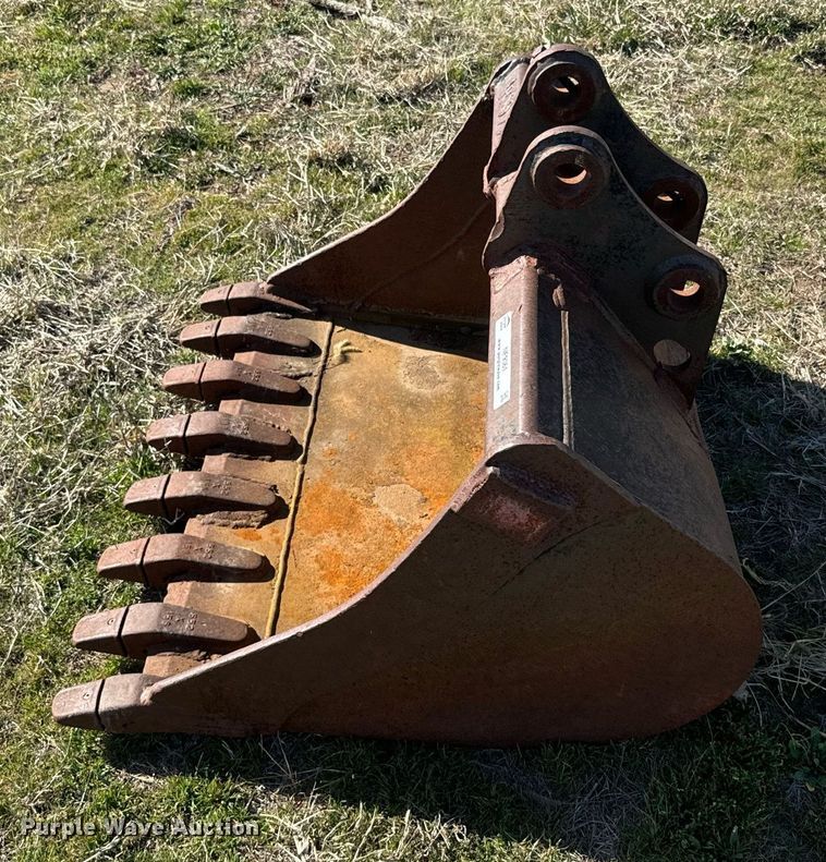 image for item NF9361 Excavator bucket