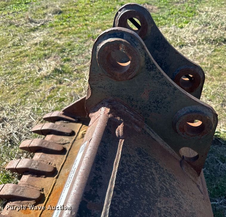 image for item NF9361 Excavator bucket