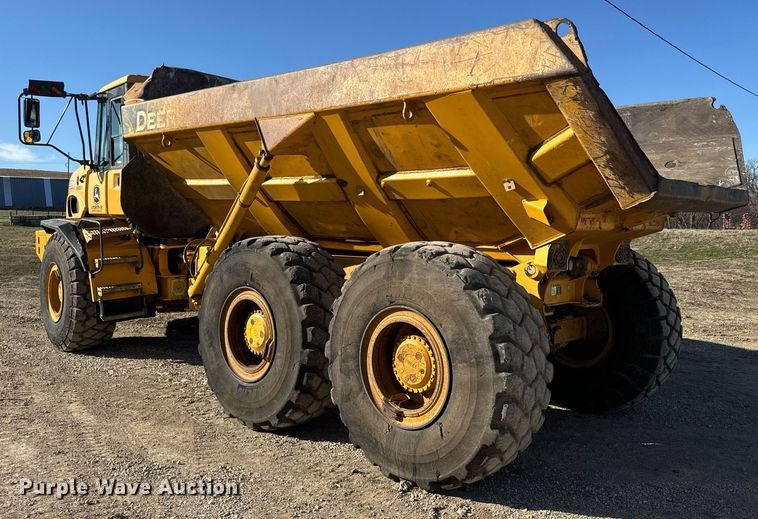 image for item NF9367 2014 John Deere 300D Series II haul truck