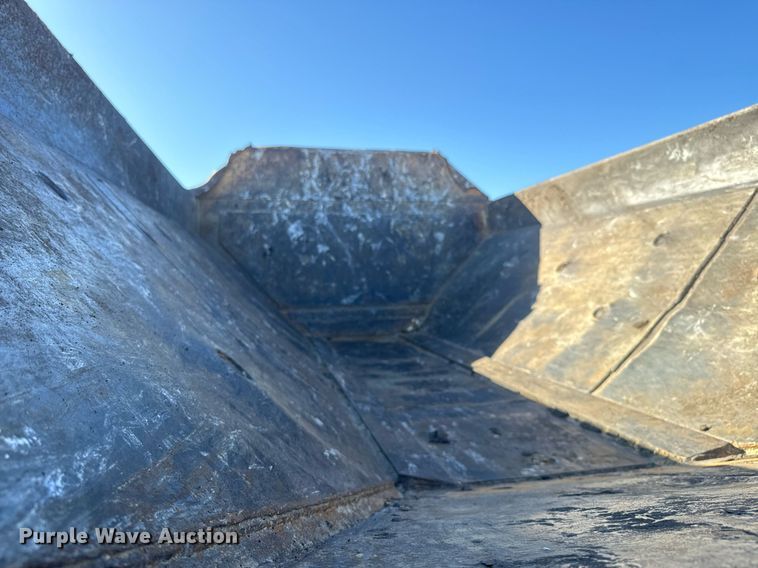 image for item NF9367 2014 John Deere 300D Series II haul truck