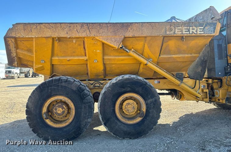 image for item NF9367 2014 John Deere 300D Series II haul truck