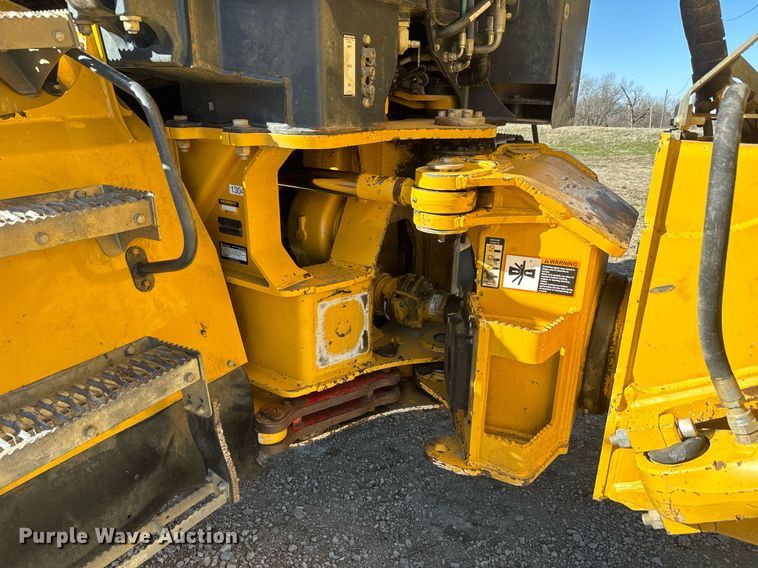 image for item NF9367 2014 John Deere 300D Series II haul truck