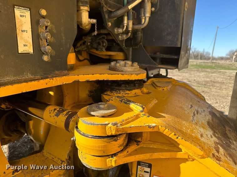 image for item NF9367 2014 John Deere 300D Series II haul truck