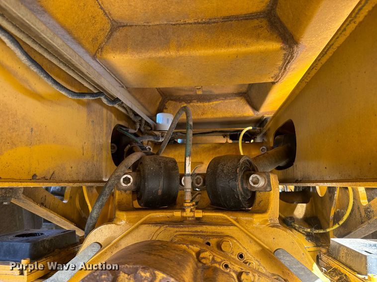 image for item NF9367 2014 John Deere 300D Series II haul truck